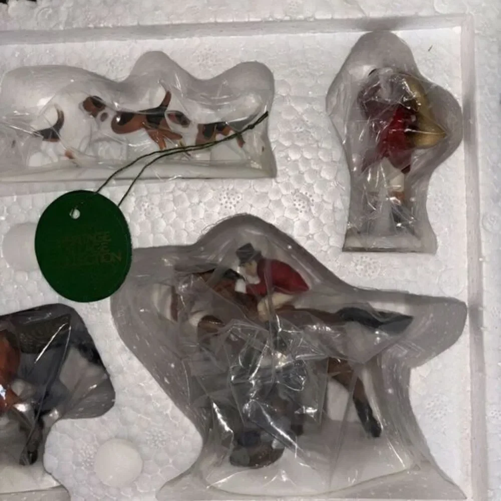 DEPARTMENT 56 TALLYHO! Heritage Village Christmas Horses Dogs‎ Accessory
